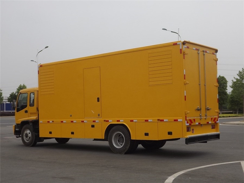 德保发电车出租- 柴油发电机油箱怎么清洗