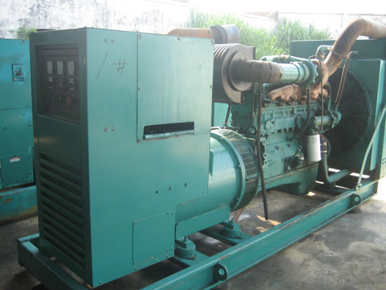 德保租赁发电机- 发电机碳刷磨损的原因是什么