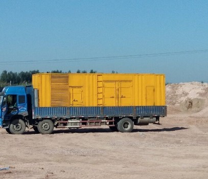 德保发电机出租如何判断柴油发电机冷却液是否需要更换？