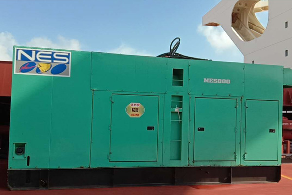 德保如何检测发电机组中性点接地是否良好？