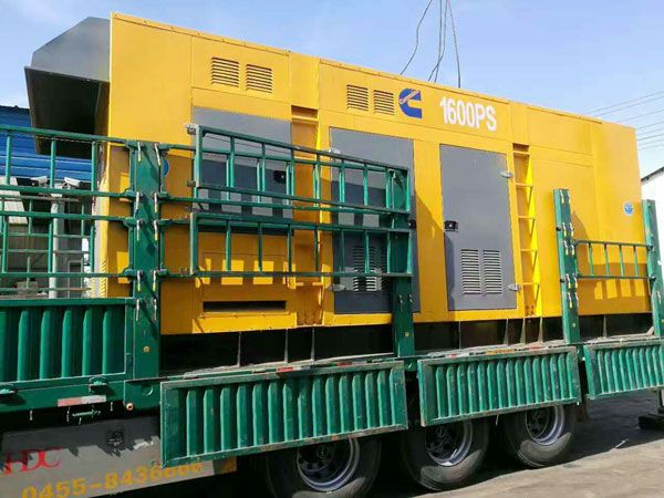 德保测量水冷式机油散热器密封件尺寸时的注意事项有哪些？