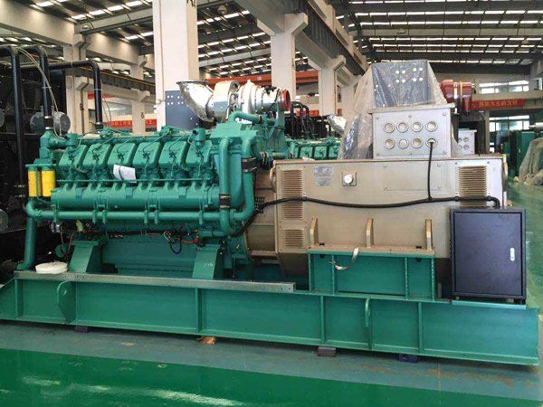 德保除了测量电瓶电压，还有哪些方法可以判断柴油发电机的充电系统是否正常？